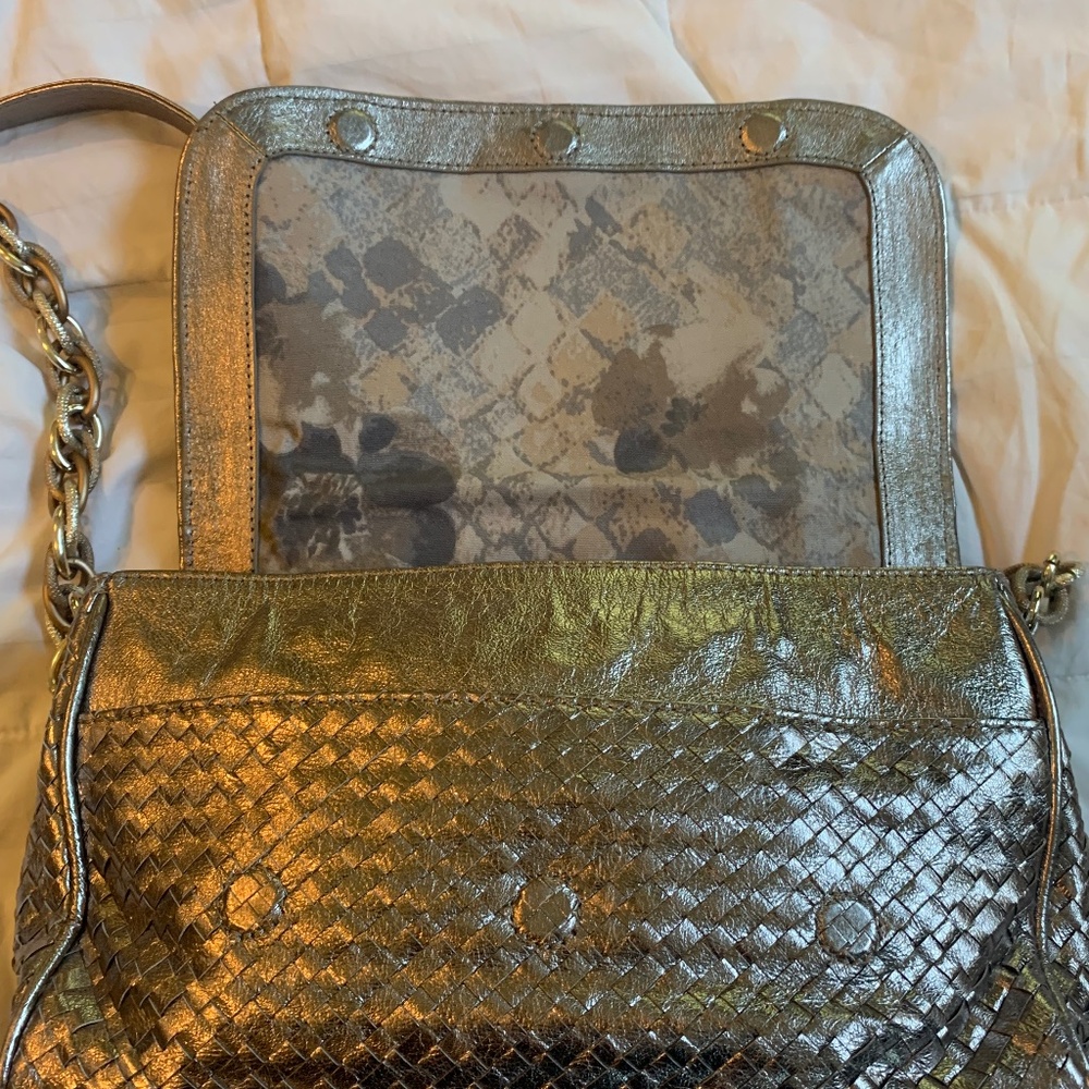 Elliott Lucca Bronze Leather Should Handbag - Picture 6 of 10